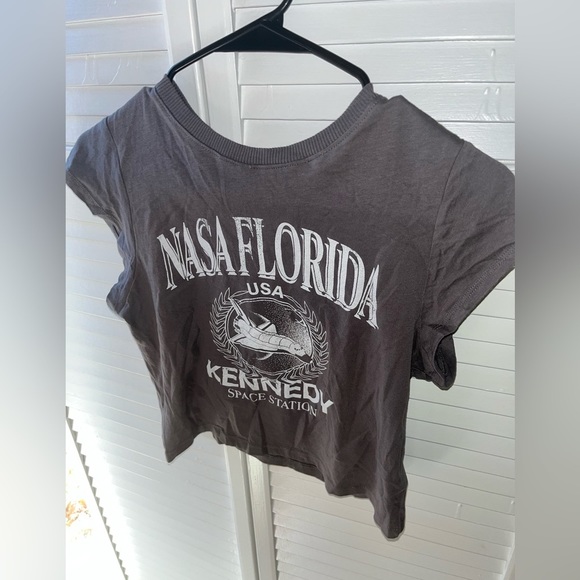 H&M Tops - H&M crop top